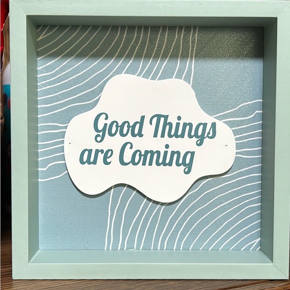 Meet your Posher, Robin & her helper Shelly Tone the skeleton. - Picture 7 of 8